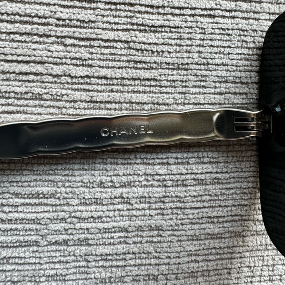 CHANEL sunglasses - Picture 5 of 7